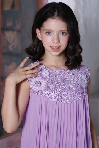 فستان بناتي