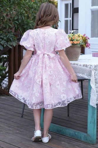 فستان بناتي