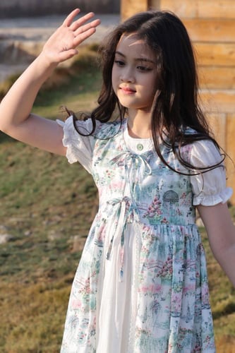 فستان بناتي