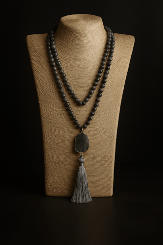 سلسال الشال بالأحجار الكريمة