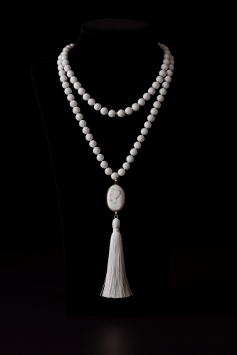 سلسال الشال بالأحجار الكريمة