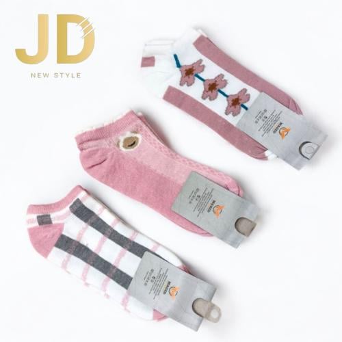 شرابات أطفال قطنية بتصاميم لطيفة وزاهية