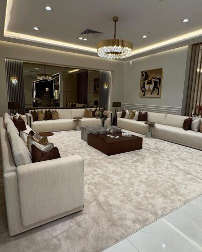 مجلس عربي مودرن فاخر على شكل حرف U
