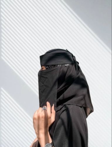 نقاب مطاطين قصير