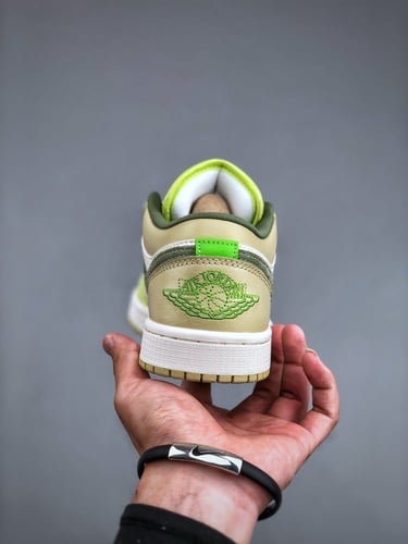 Air Jordan 1 Low "green yellow"
