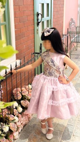 فستان مشجر بـ الوان زاهيه