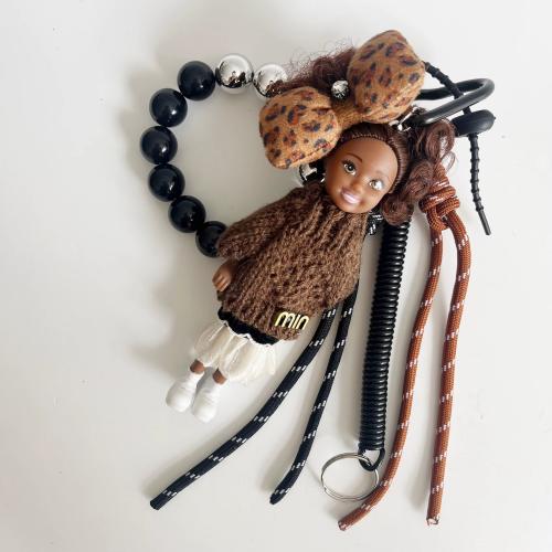 تعليقة باربي mui mui لون ( بُني )