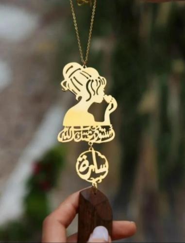 تعليقة سيارة بكسرة عود مااجمل العود اذا فاح