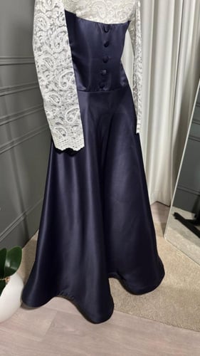 فستان فاليريا