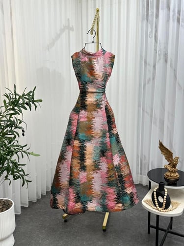 فستان نبيله