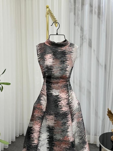 فستان نبيله