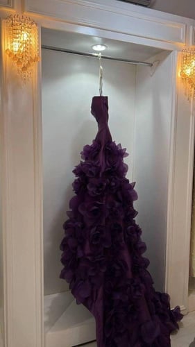 فستان نزيهة