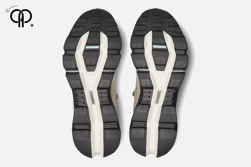 حذاء نسائي اون راننج أبيض a Women's On Cloudwander...