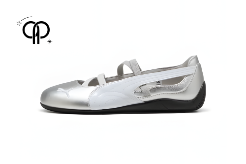 حذاء نسائي بوما فضي مع ابيض This is a Puma Speedca...