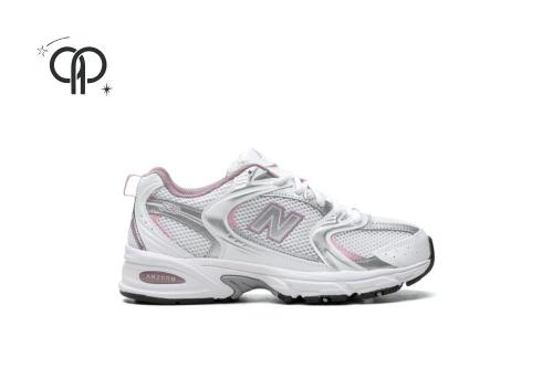 حذاء نسائي نيو بالانس ابيض مع بينك مع رمادي a New...