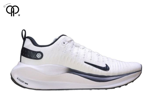 حذاء رجالي نايك ابيض مع اسود pair of Nike ReactX I...