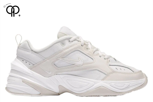 حذاء نسائي نايك M2K أبيض a Nike M2K Tekno sneaker...