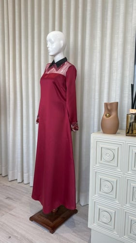 Beaded fring collar (burgundy)