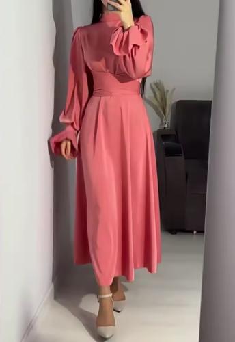 فستان ناعم بأكمام طويله مع كشكشه