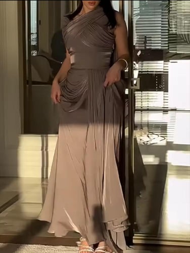 فستان بطيات درابيه انيقه