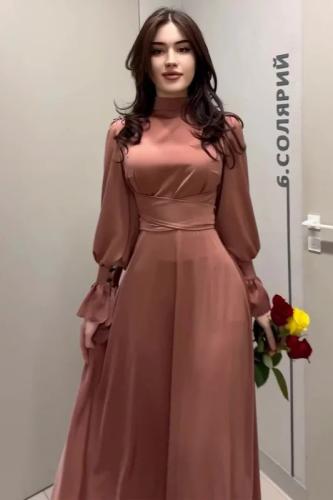 فستان ساتان بربطة خصر