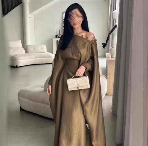 فستان كاب ملكي