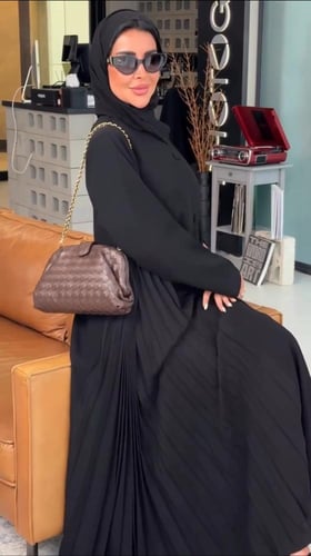 عباية نسرين D48