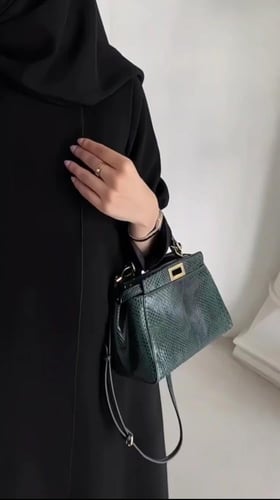 عباية حور D71