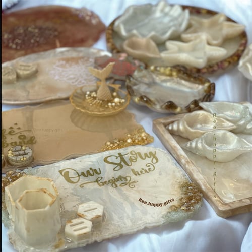 Wedding tray with risen