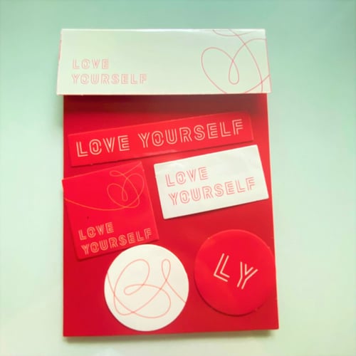 ستكرات بي تي اس - BTS sticker