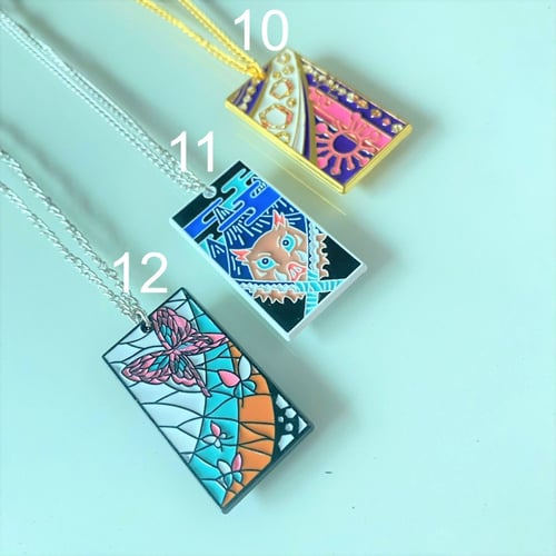 سلسلة كيميتسو نو يابا - kimetsu no yaiba necklace