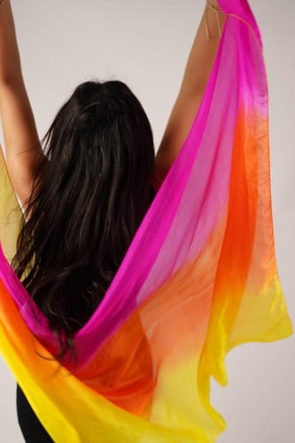 شال حرير صافي 100% بتدرجات جميلة