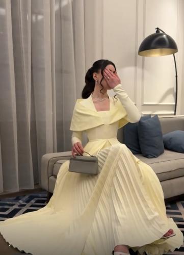 فستان طويل محتشم