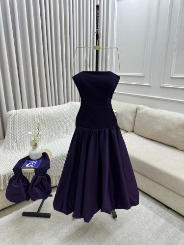 فستان انيق بأكمام منفصله