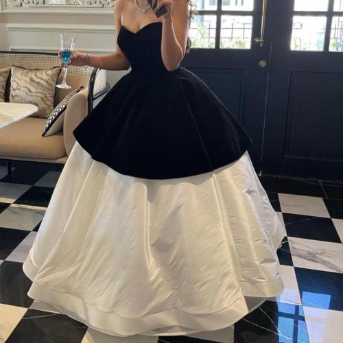 فستان سهرة فخم ابيض واسود