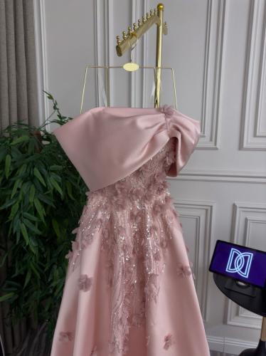 فستان سهرة ناعم