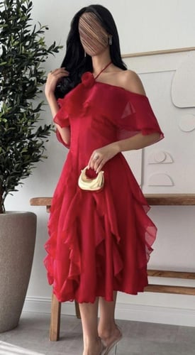 فستان احمر اوف شولدرز