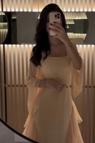 فستان ناعم باللون الوردي