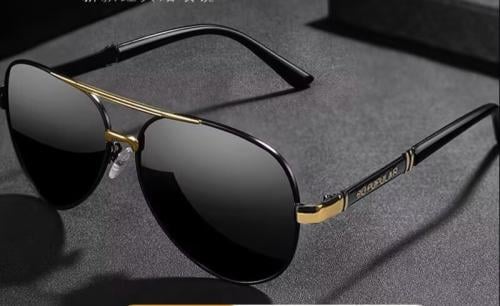 نظارات - متوفر خمس خيارات مختلفة -