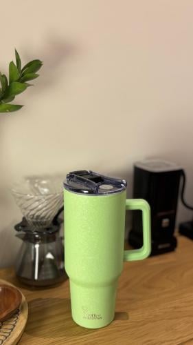 مق عنوان القهوة حجم ستانلي اخضر