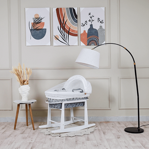 سلة خيزران رمادي مع تلبيسة فيسبوك