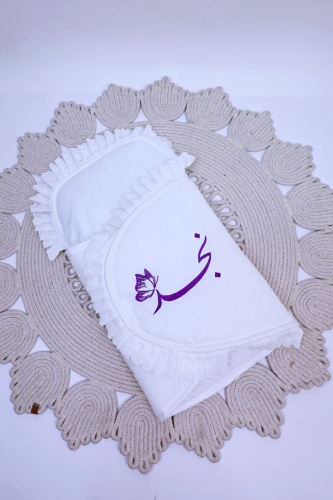 مدس استقبال معا تطريز الاسم (الالوان والشكل حسب ال...