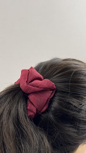 ربطة شعر شيفون لامع