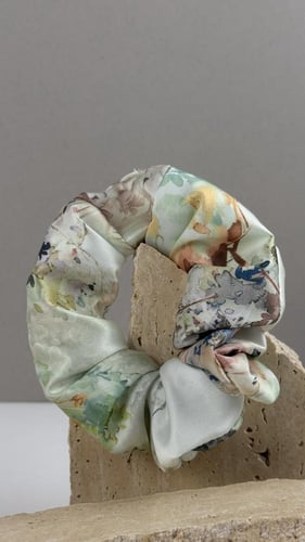 ربطة شعر حرير ياباني مشجر لون اخضر