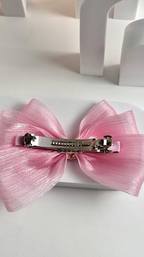 توكة شيفون وردي لامع مزينة بفص كرستال