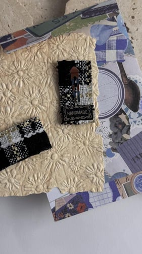 توكات قماش أسود وأبيض وخيوط ذهبية