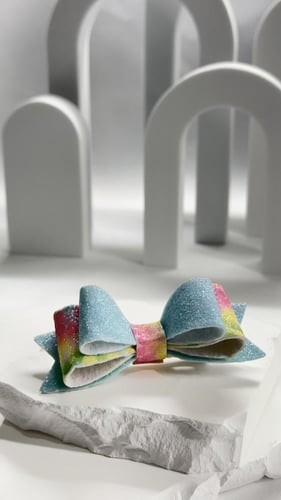 توكة جلد سماوي وملون بألوان الطيف