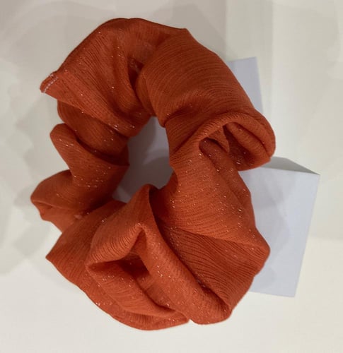 ربطة شعر شيفون لامع