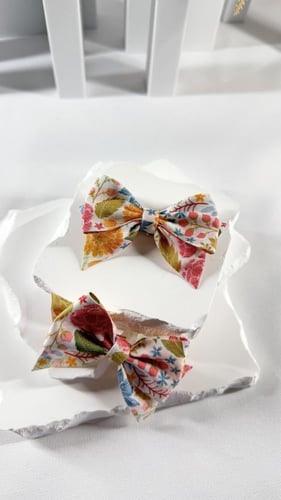 توكات بيضاء مشجرة