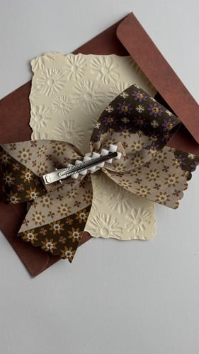 توكة شريطة قماش بني وبيج مشجر